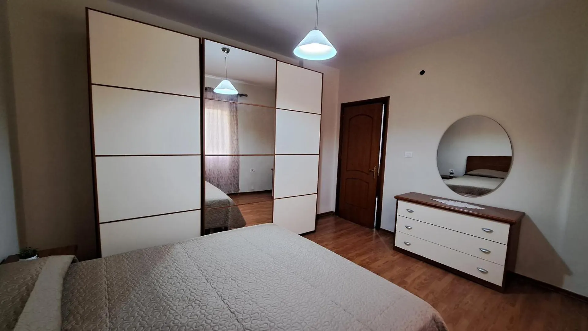 Adi'S House Villa Tirana 0*,  Albania