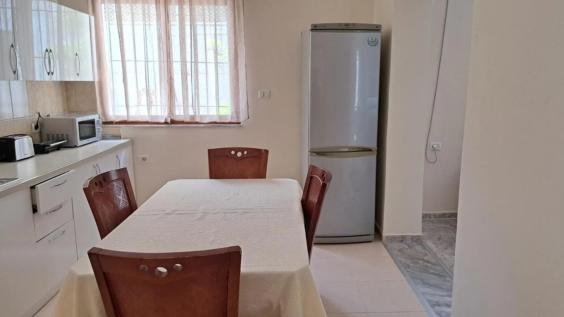 Adi'S House Villa Tirana