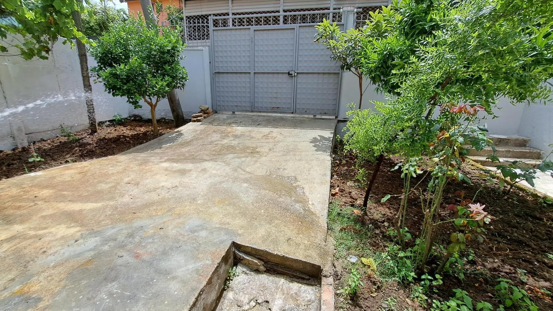 Adi'S House Villa Tirana